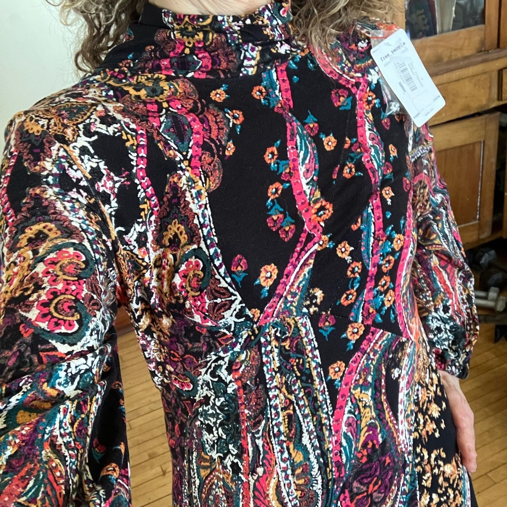 Free people xs NWT dress sexy yet conservative
